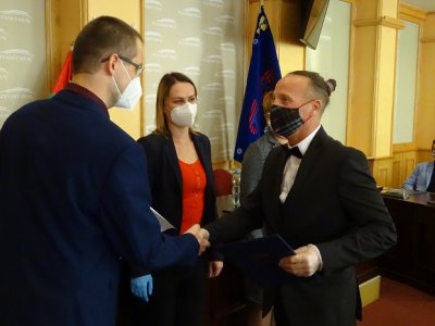 ZZS PK slavnostně předala diplomy novým řidičům - záchranářům