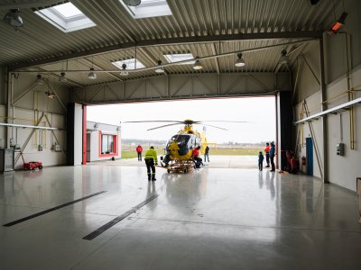 Heliport jihočeské Letecké záchranné služby na Plané ožívá