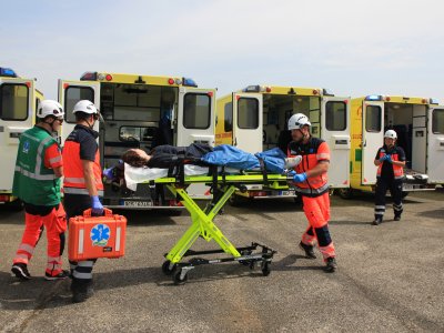 Letecká nehoda na přistávací ploše Letiště České Budějovice - cvičení složek IZS