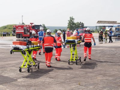 Letecká nehoda na přistávací ploše Letiště České Budějovice - cvičení složek IZS