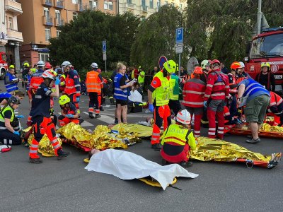 KARLOVARSKÝM KRAJEM SE V RÁMCI CVIČENÍ ´KARLOVARSKÁ PUTOVNÍ 155´ PROHÁNĚLY SANITKY Z CELÉ REPUBLIKY