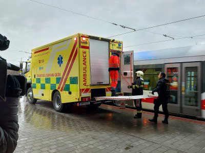 Jihomoravští záchranáři cvičili v novém tramvajovém tunelu